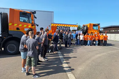 Pardubický kraj přebral další dvě Tatry z projektu Auto do škol