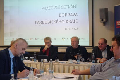 Odborníci z dopravy řešili v Pardubicích inovace