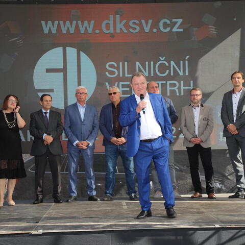 Silniční veletrh v Pardubicích: kombinace minulosti i budoucnosti