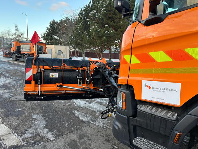 Zimní údržba začne na začátku listopadu, silničáři mají plné sklady