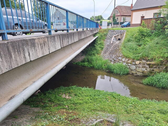 V Podlažicích začala rekonstrukce mostu. Práce potrvají čtyři měsíce