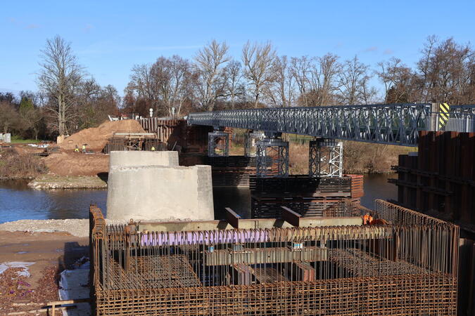 Výstavba nového mostu v Řečanech nad Labem