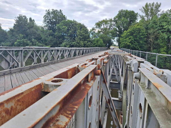Bailey bridge v Kuněticích je chráněný. Silničáři hledají cestu, jak ho opravit
