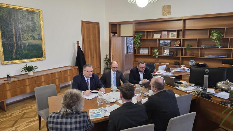 Jednání s ministrem dopravy Bednárikem ohledně financování stavby obchvatu Vysokého Mýta