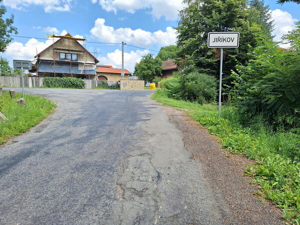 V plánu je rekonstrukce silnice III/3594 v části Jiříkov